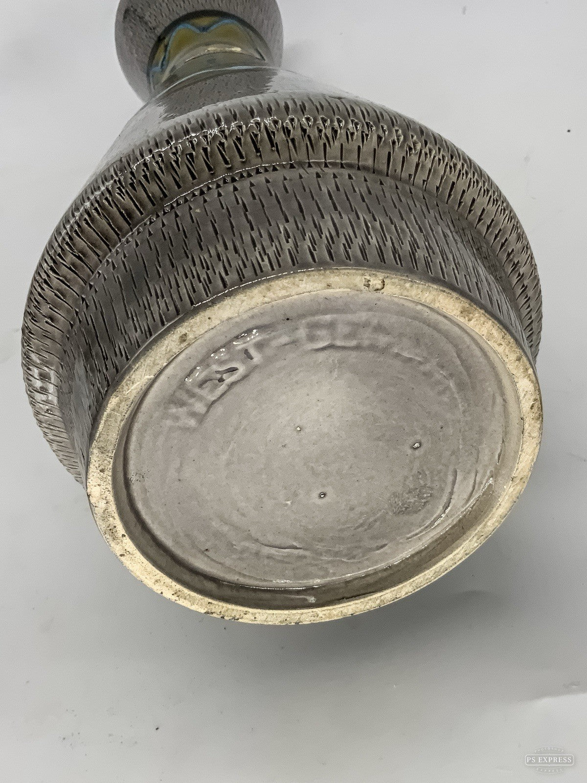 45723438
