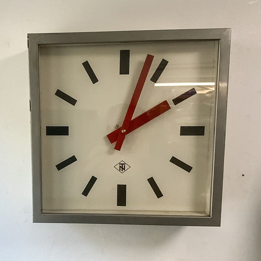 TN Tele Norma Factory Industrial Clock Bauhaus 50s 28x28cm